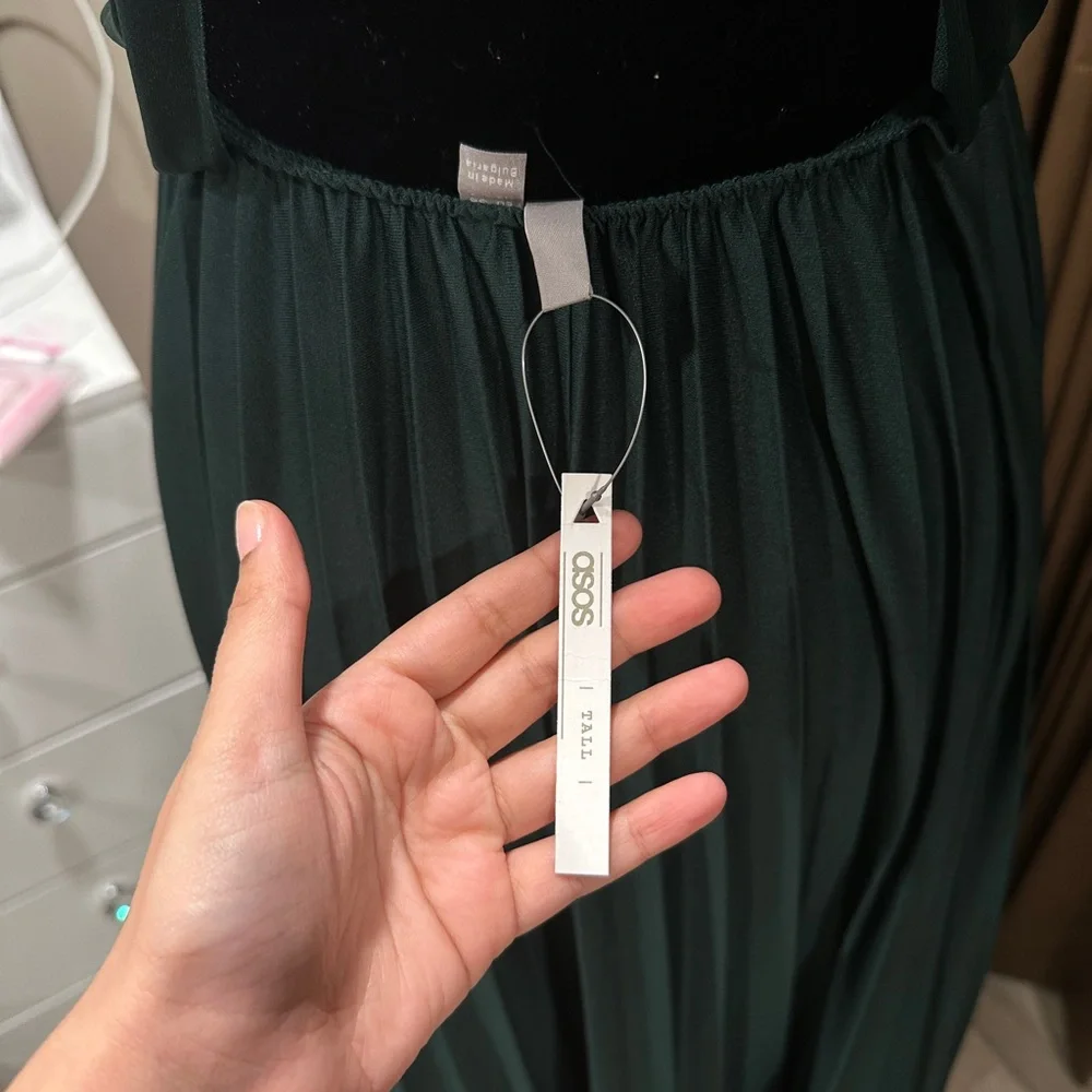 ASOS Forest Green Halter Pleated Maxi Dress - Picture 5 of 6